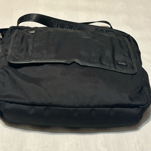 TUMI Black Nylon/Leather Messenger Bag for Men - Picture 4 of 12